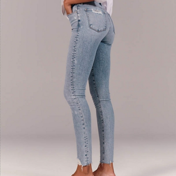 Abercrombie & Fitch jeans - Picture 3 of 11